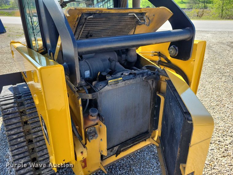 image for item EE0969 2006 John Deere CT322 tracked skid steer loader