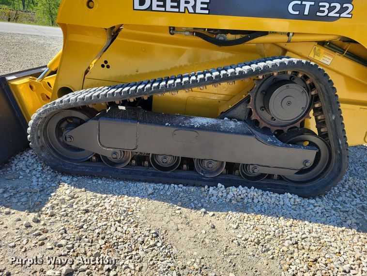 image for item EE0969 2006 John Deere CT322 tracked skid steer loader