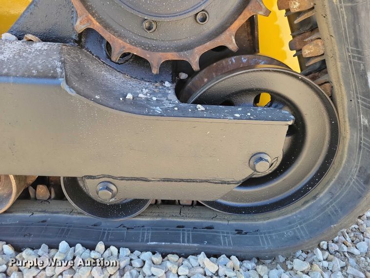 image for item EE0969 2006 John Deere CT322 tracked skid steer loader