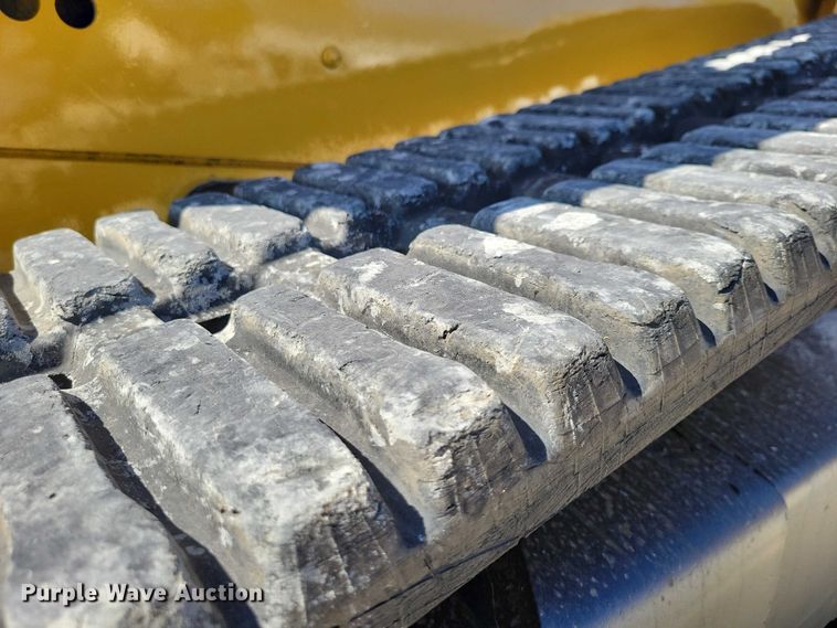 image for item EE0969 2006 John Deere CT322 tracked skid steer loader