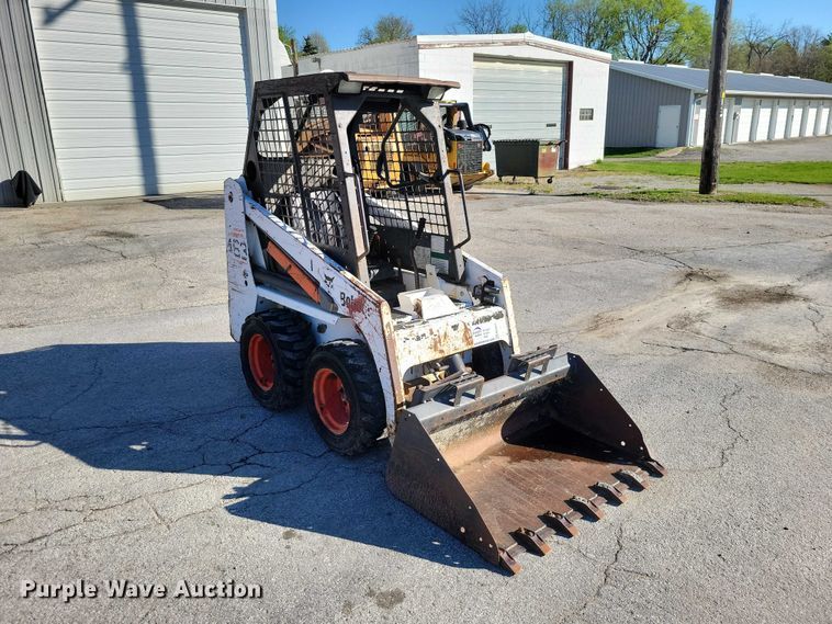 image for item EE0971 2004 Bobcat 463 skid steer loader