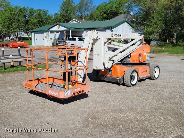 image for item EE0973 2015 Snorkel A46JE boom lift