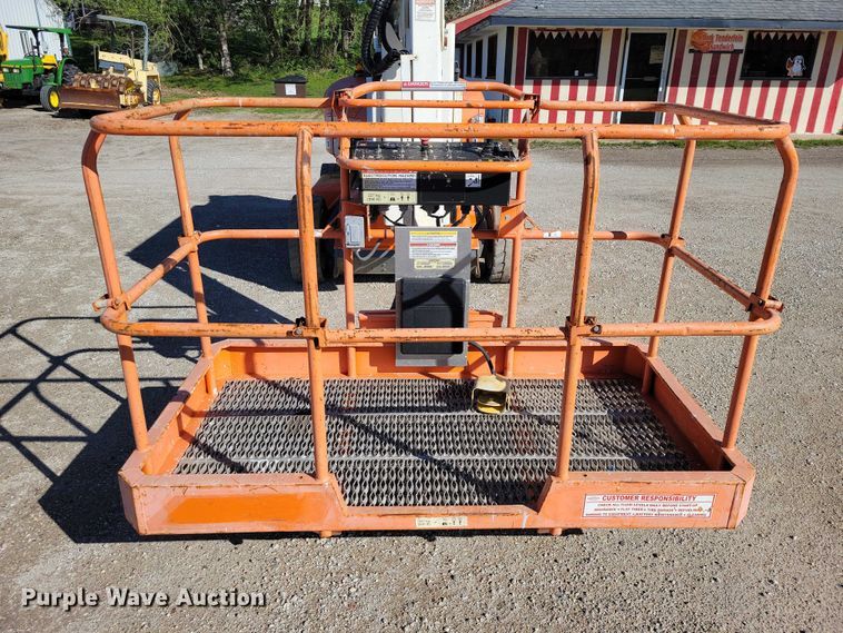 image for item EE0973 2015 Snorkel A46JE boom lift