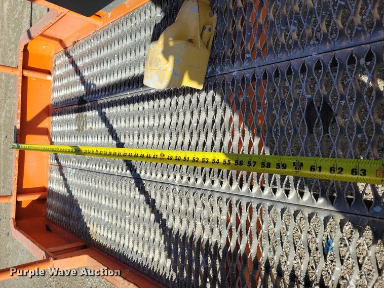 image for item EE0973 2015 Snorkel A46JE boom lift