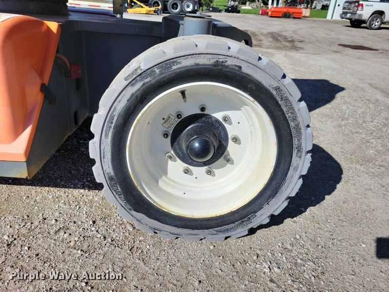 image for item EE0973 2015 Snorkel A46JE boom lift