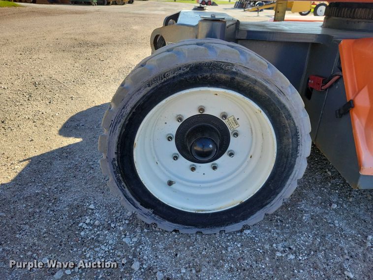 image for item EE0973 2015 Snorkel A46JE boom lift