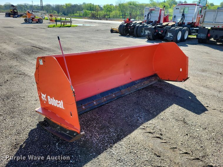 image for item EE0974 Bobcat skid steer snow pusher