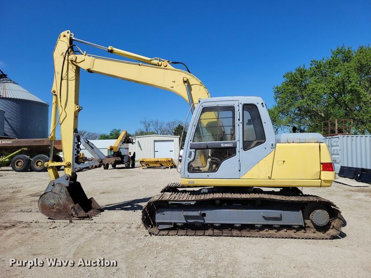 image for item EE0976 Kobelco SK120LC excavator