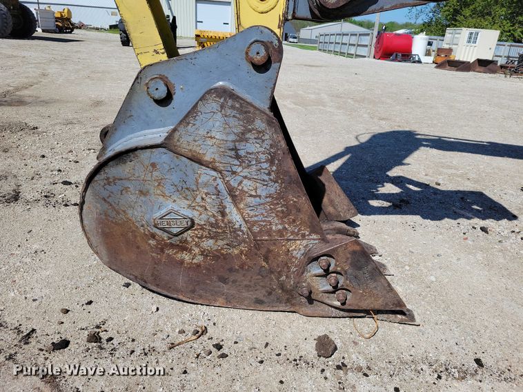 image for item EE0976 Kobelco SK120LC excavator