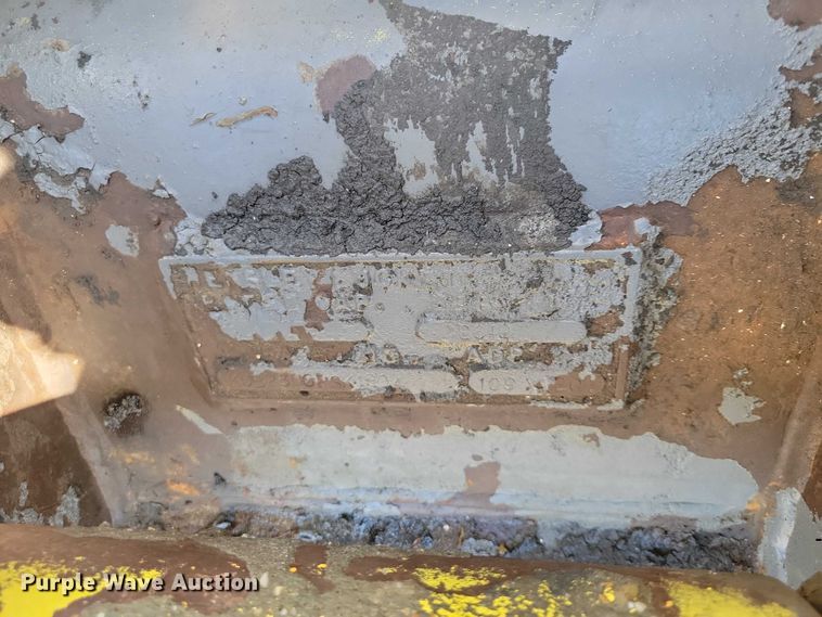 image for item EE0976 Kobelco SK120LC excavator