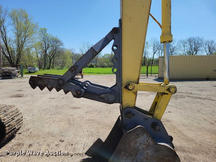 image for item EE0976 Kobelco SK120LC excavator