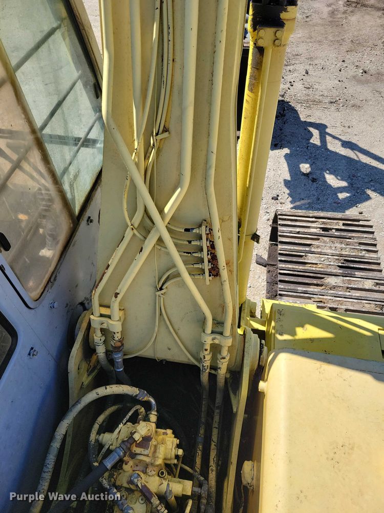 image for item EE0976 Kobelco SK120LC excavator