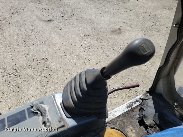 image for item EE0976 Kobelco SK120LC excavator