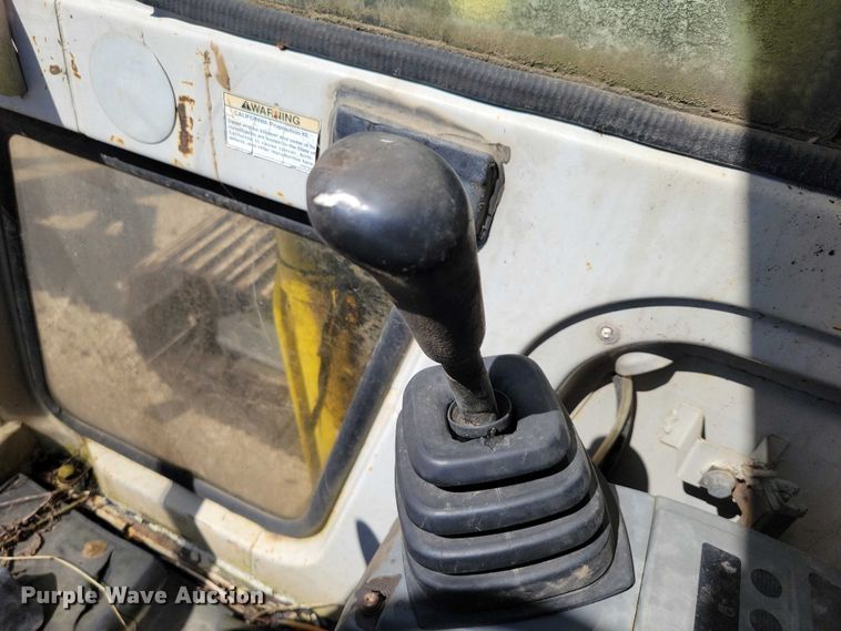 image for item EE0976 Kobelco SK120LC excavator