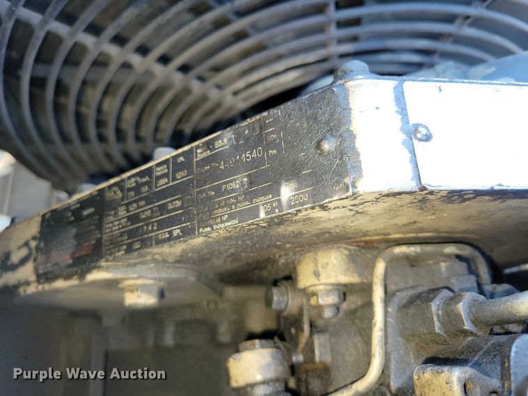 image for item EE0976 Kobelco SK120LC excavator