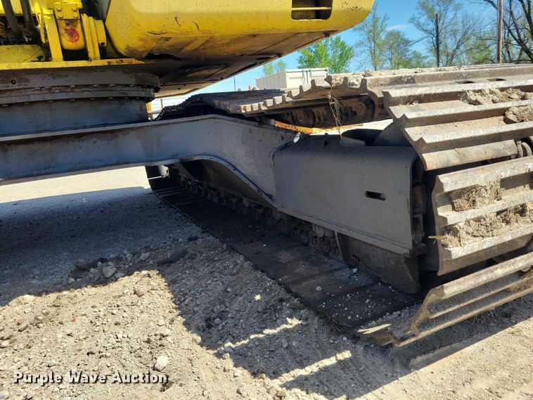 image for item EE0976 Kobelco SK120LC excavator
