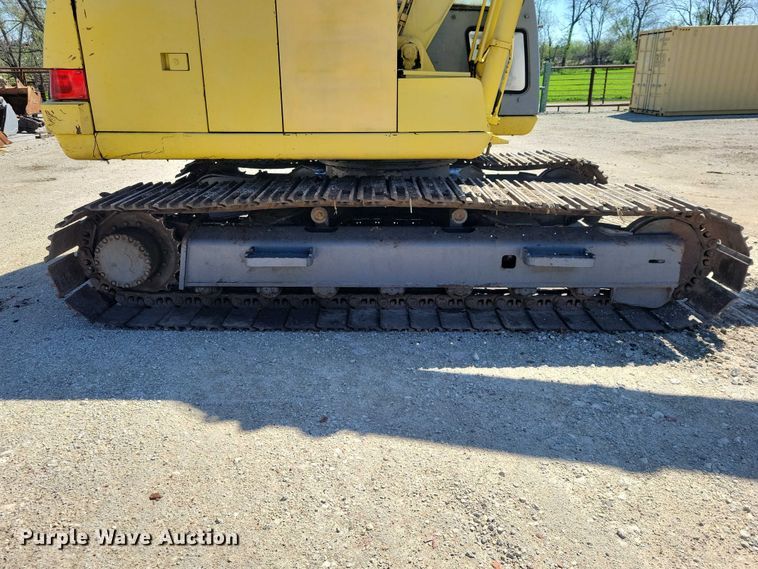 image for item EE0976 Kobelco SK120LC excavator