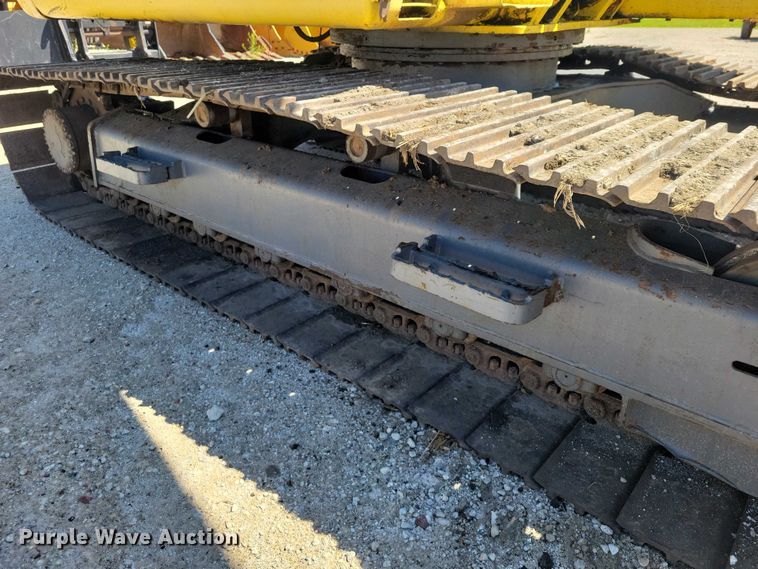 image for item EE0976 Kobelco SK120LC excavator
