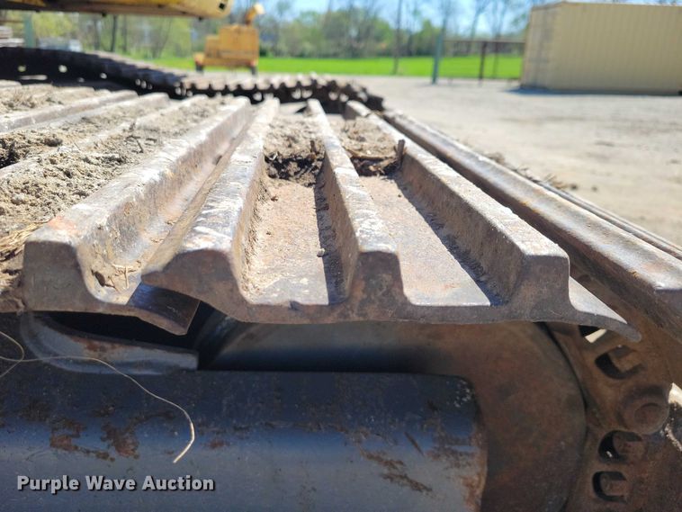 image for item EE0976 Kobelco SK120LC excavator