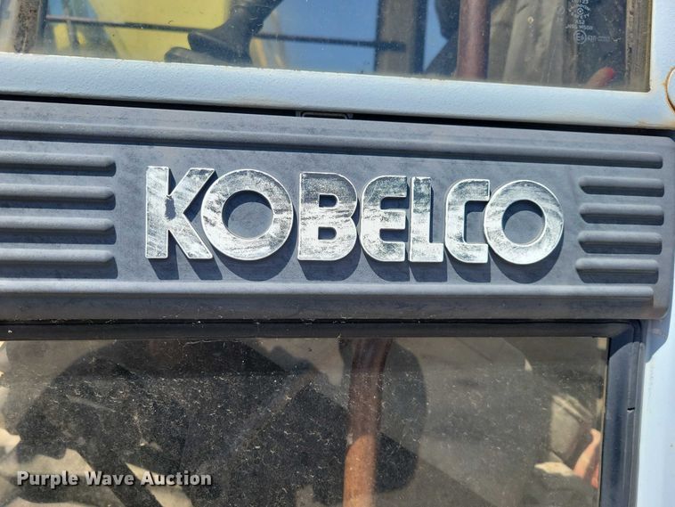 image for item EE0976 Kobelco SK120LC excavator