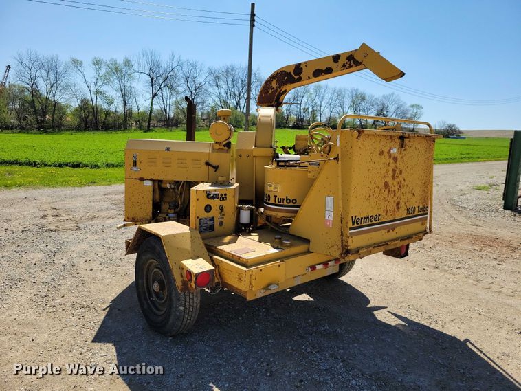 image for item EE0977 1991 Vermeer 1250 Turbo wood chipper