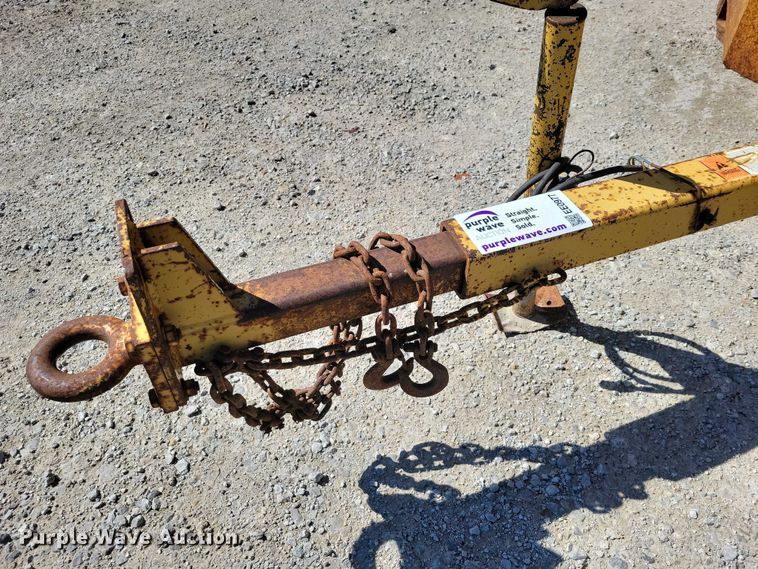 image for item EE0977 1991 Vermeer 1250 Turbo wood chipper