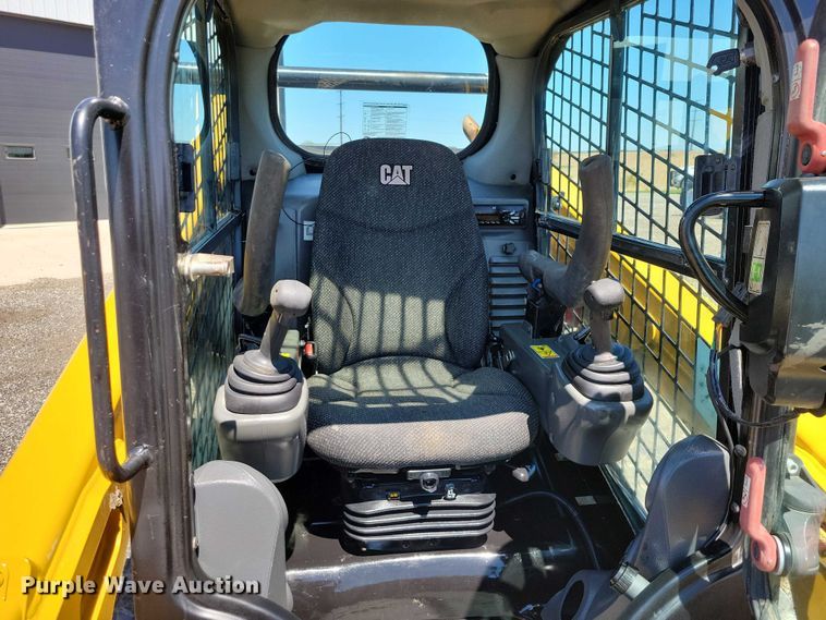 image for item EE0980 2015 Caterpillar 259D tracked skid steer loader