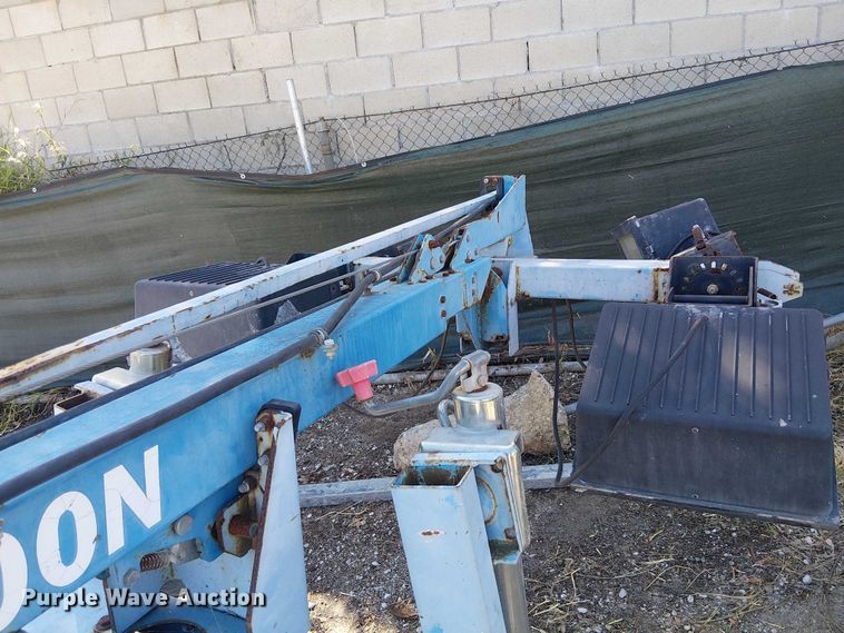 image for item EE5304 2008 Gennie TML 4000 N light plant