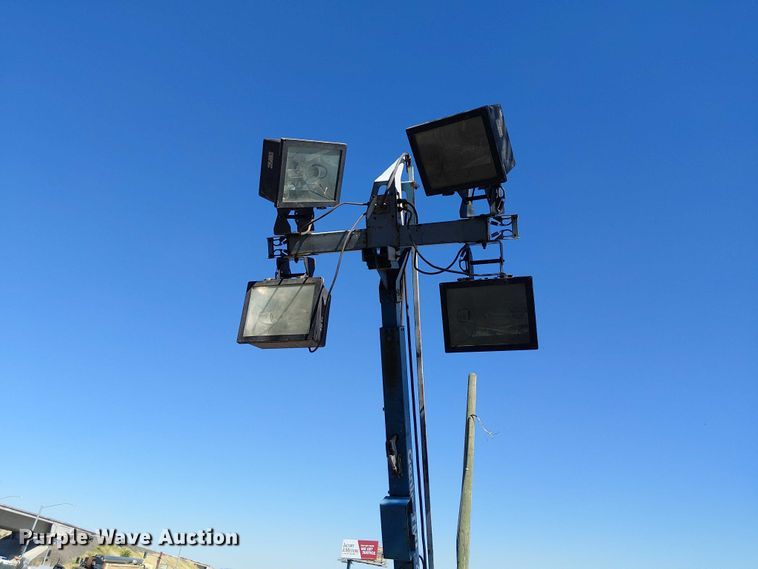 image for item EE5304 2008 Gennie TML 4000 N light plant