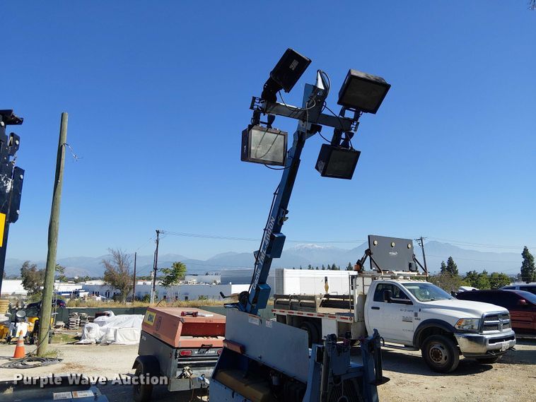 image for item EE5304 2008 Gennie TML 4000 N light plant