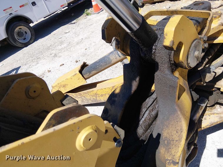 image for item EE5312 2014 Caterpillar 450 F backhoe