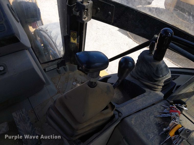 image for item EE5312 2014 Caterpillar 450 F backhoe