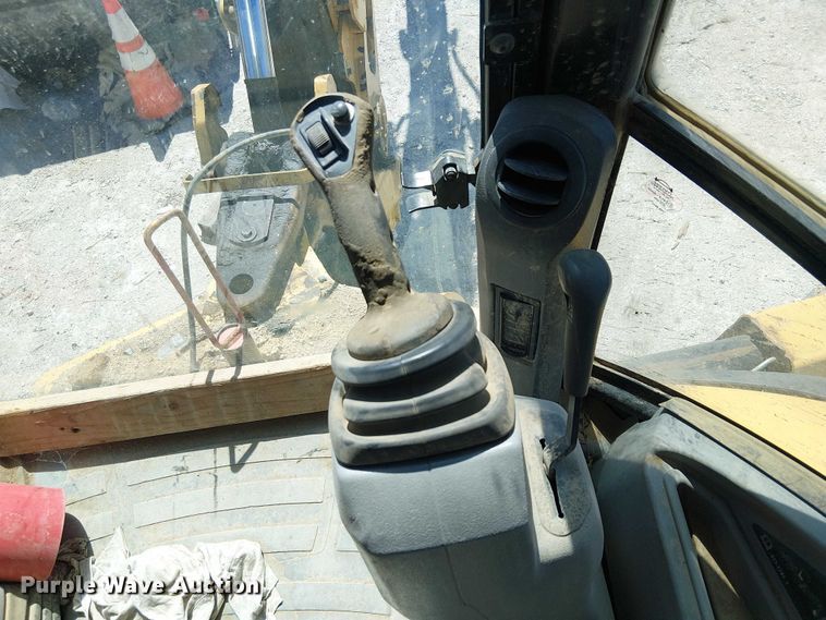 image for item EE5312 2014 Caterpillar 450 F backhoe