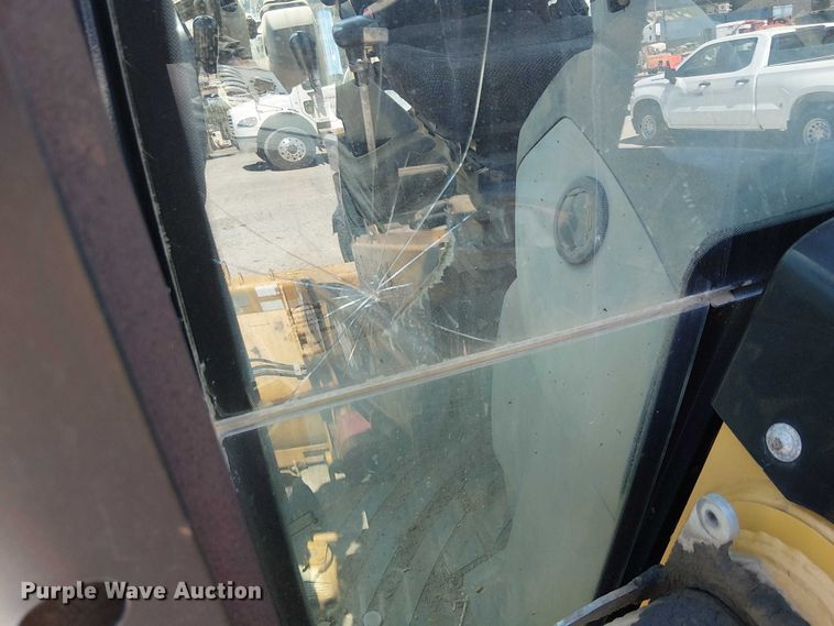 image for item EE5312 2014 Caterpillar 450 F backhoe