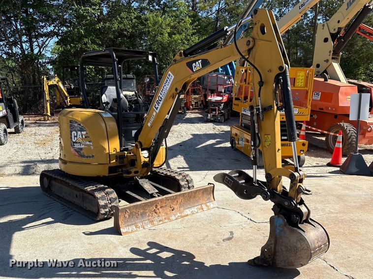image for item EF1095 2019 Caterpillar 303.5E2 CR mini excavator