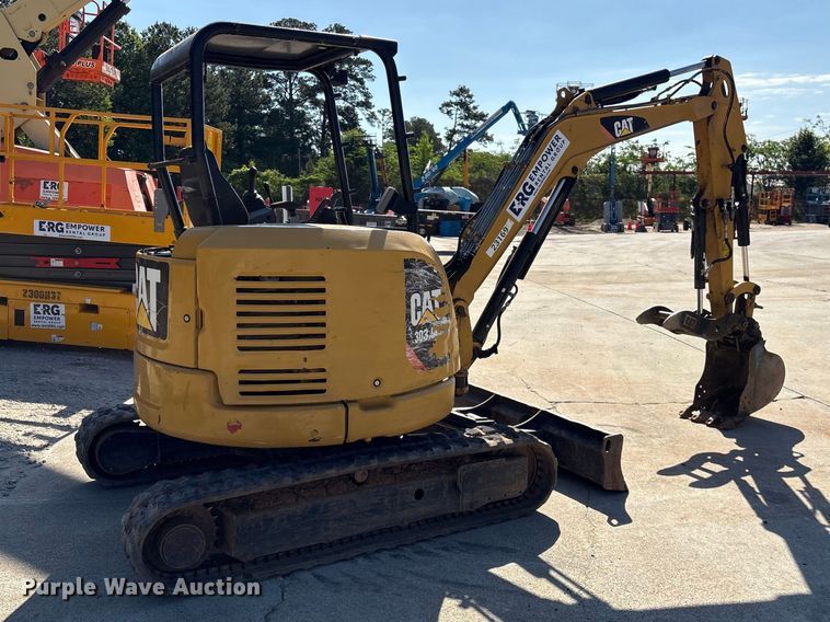 image for item EF1095 2019 Caterpillar 303.5E2 CR mini excavator