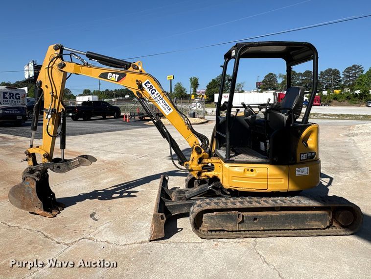 image for item EF1095 2019 Caterpillar 303.5E2 CR mini excavator