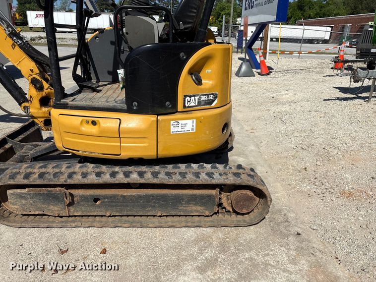 image for item EF1095 2019 Caterpillar 303.5E2 CR mini excavator