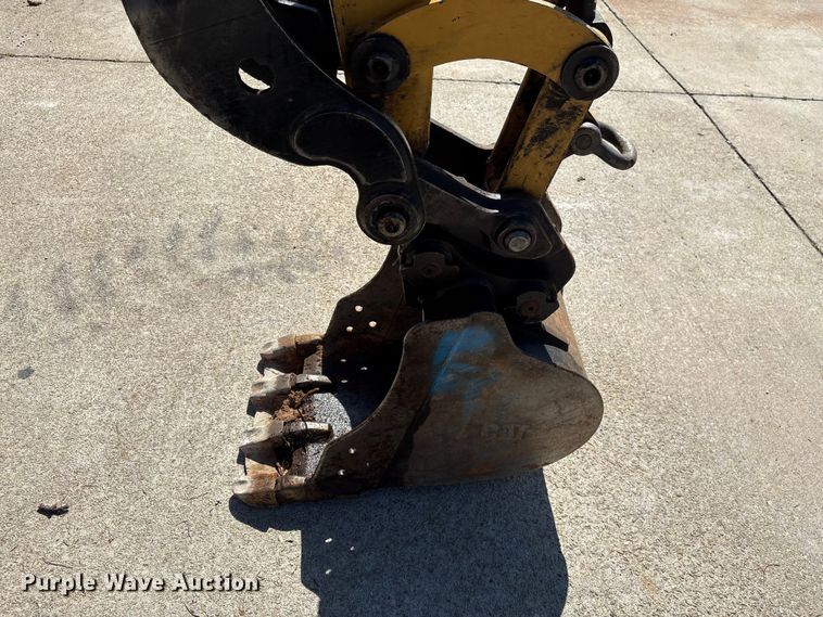 image for item EF1095 2019 Caterpillar 303.5E2 CR mini excavator