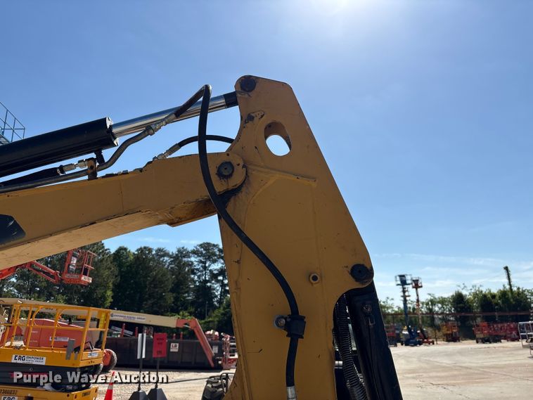 image for item EF1095 2019 Caterpillar 303.5E2 CR mini excavator