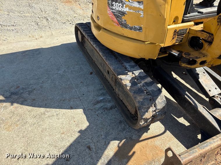 image for item EF1095 2019 Caterpillar 303.5E2 CR mini excavator