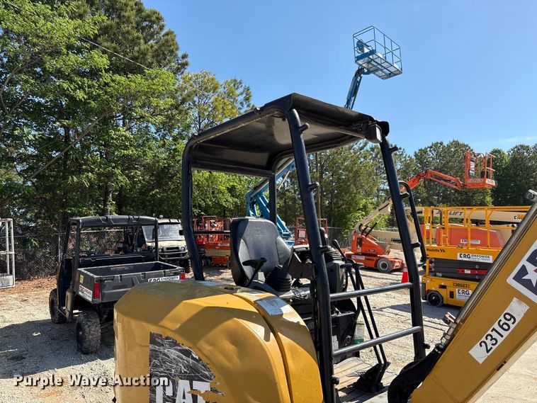 image for item EF1095 2019 Caterpillar 303.5E2 CR mini excavator
