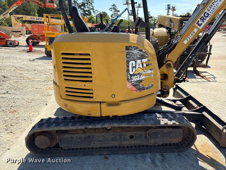 image for item EF1095 2019 Caterpillar 303.5E2 CR mini excavator