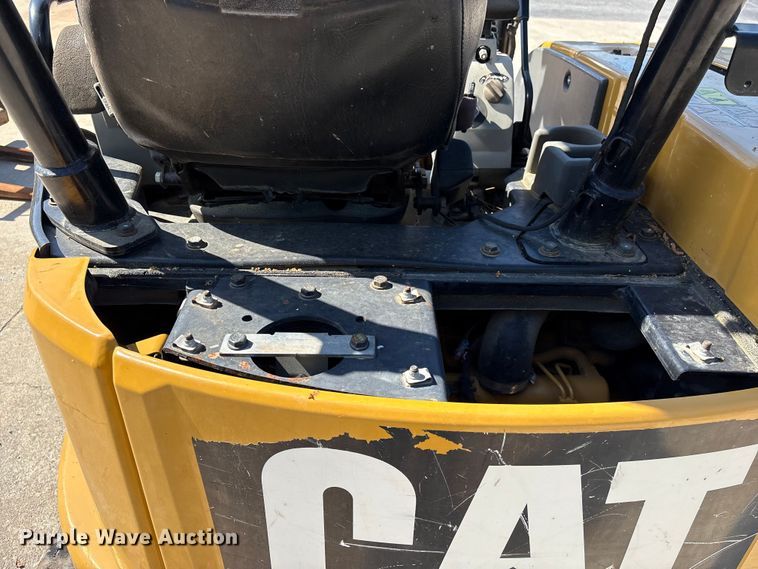 image for item EF1095 2019 Caterpillar 303.5E2 CR mini excavator