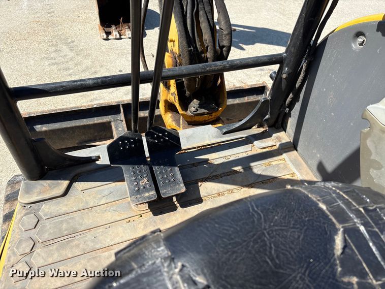 image for item EF1095 2019 Caterpillar 303.5E2 CR mini excavator