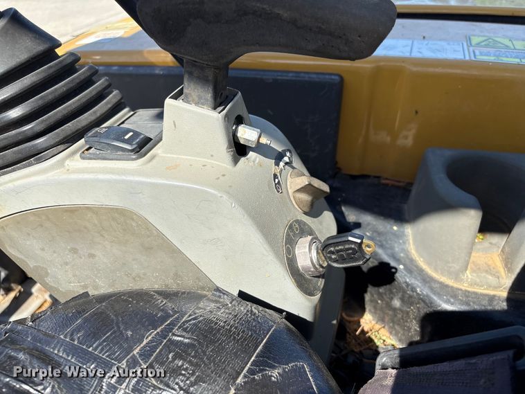 image for item EF1095 2019 Caterpillar 303.5E2 CR mini excavator