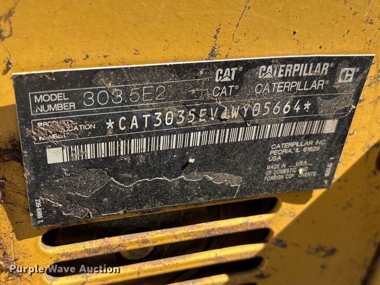 image for item EF1095 2019 Caterpillar 303.5E2 CR mini excavator