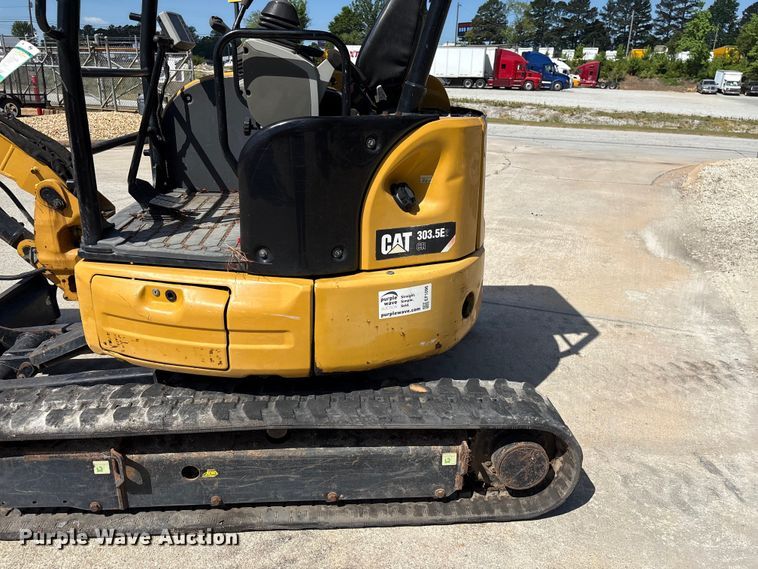 image for item EF1096 2019 Caterpillar 303.5E2 CR mini excavator