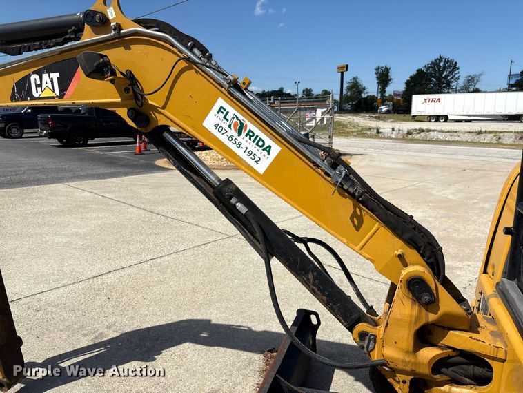 image for item EF1096 2019 Caterpillar 303.5E2 CR mini excavator