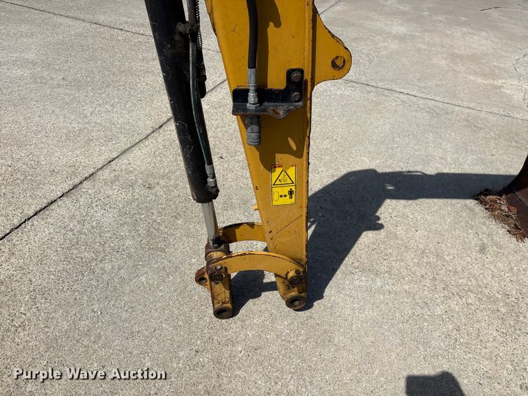 image for item EF1096 2019 Caterpillar 303.5E2 CR mini excavator